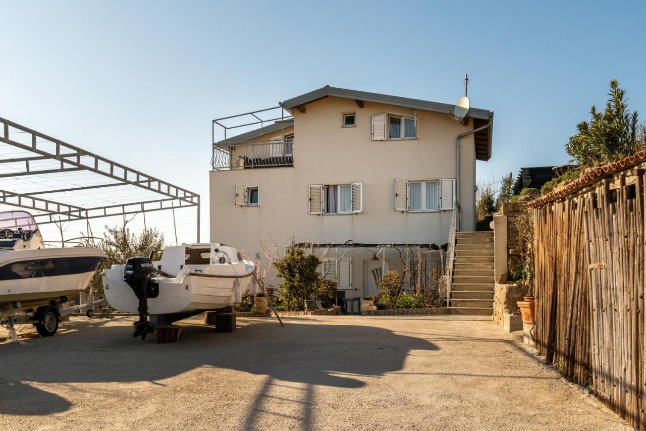 Apartments With A Parking Space Lopar, Rab - 14070 Extérieur photo