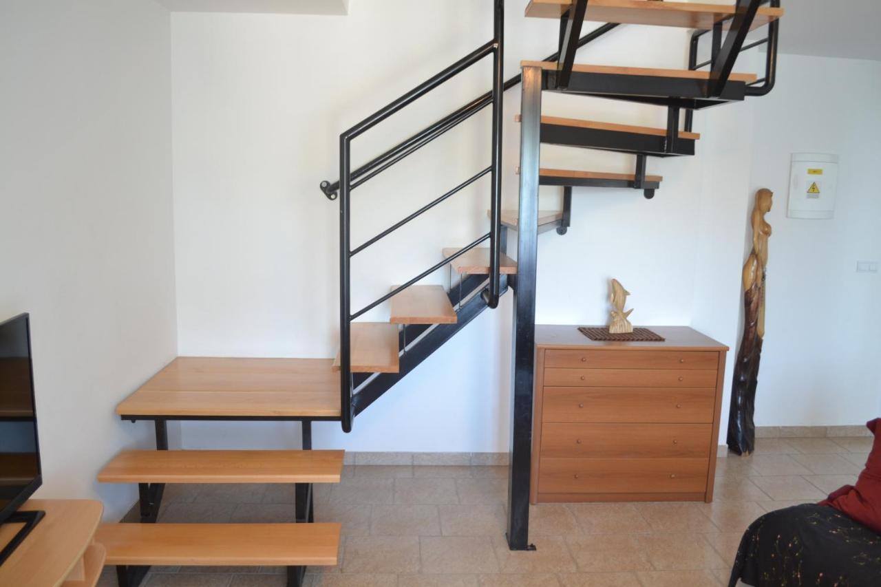 Apartments With A Parking Space Lopar, Rab - 14070 Extérieur photo