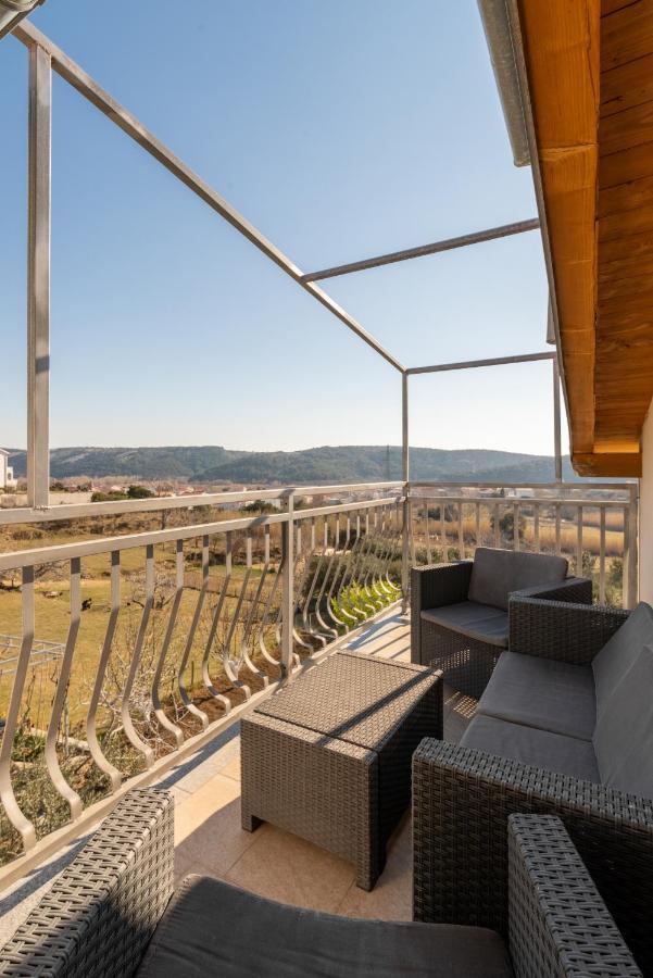 Apartments With A Parking Space Lopar, Rab - 14070 Extérieur photo