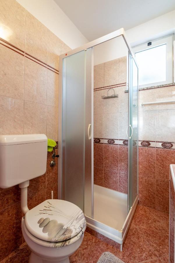 Apartments With A Parking Space Lopar, Rab - 14070 Extérieur photo
