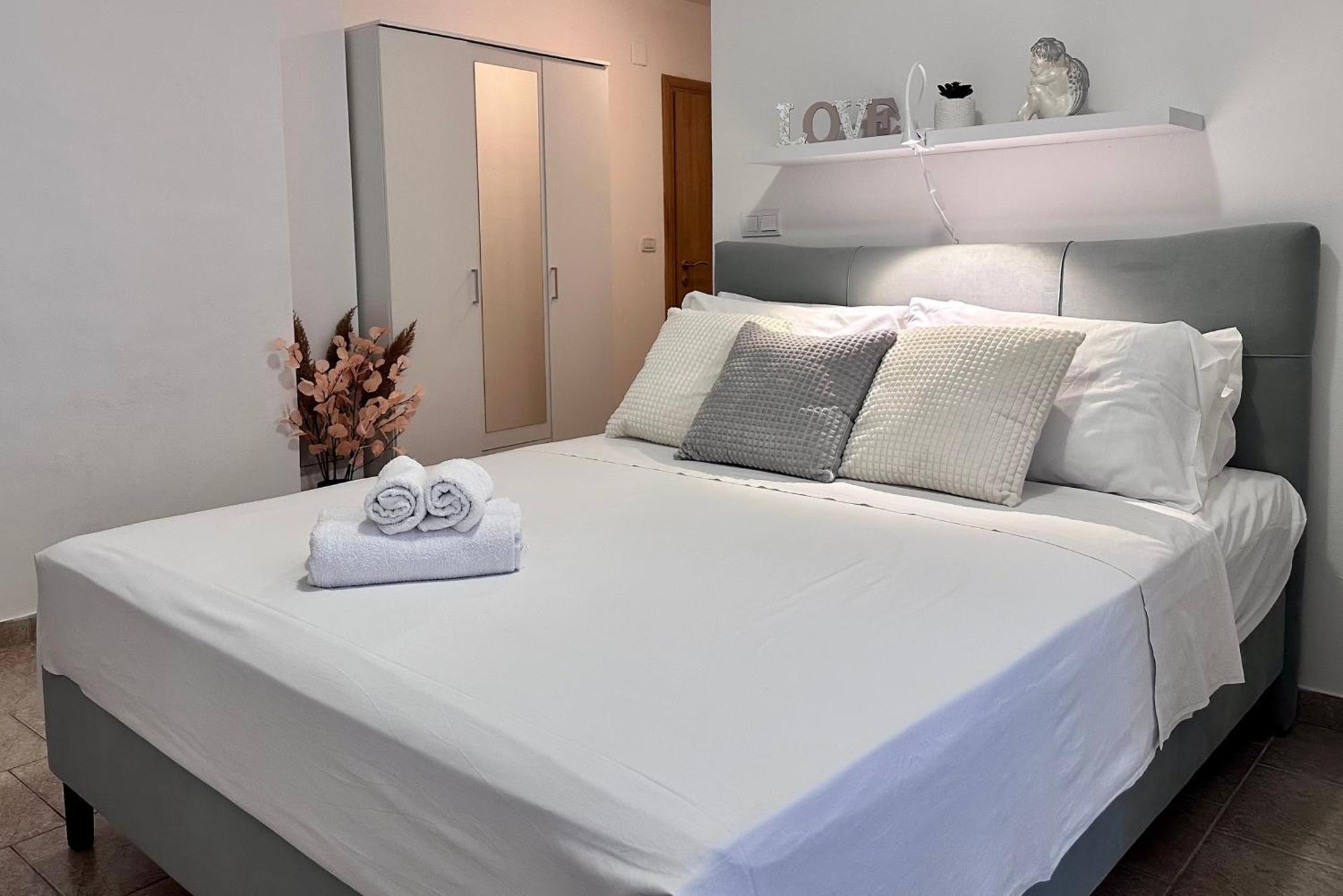 Apartments With A Parking Space Lopar, Rab - 14070 Chambre photo